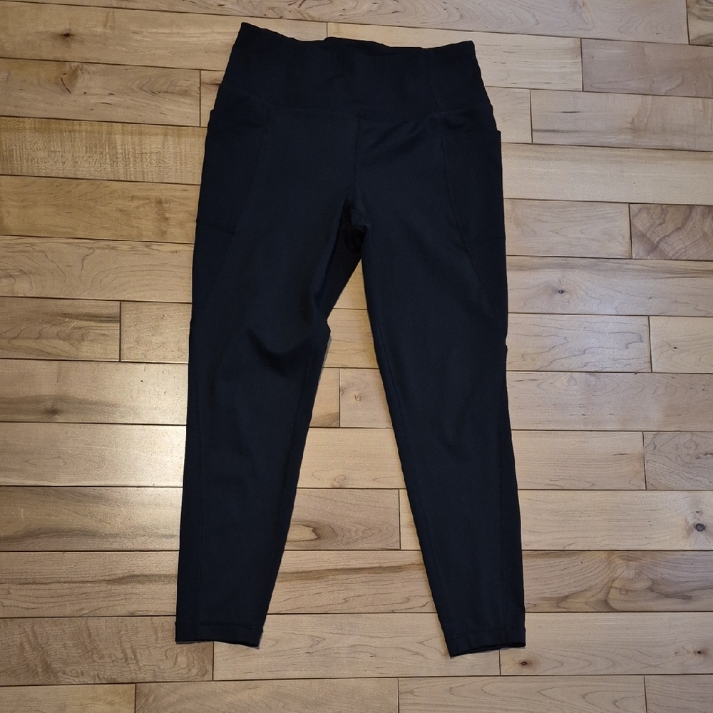 Lole Women Size Medium Black Capri Leggings